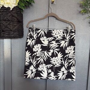 Chic Black and White Floral Skirt